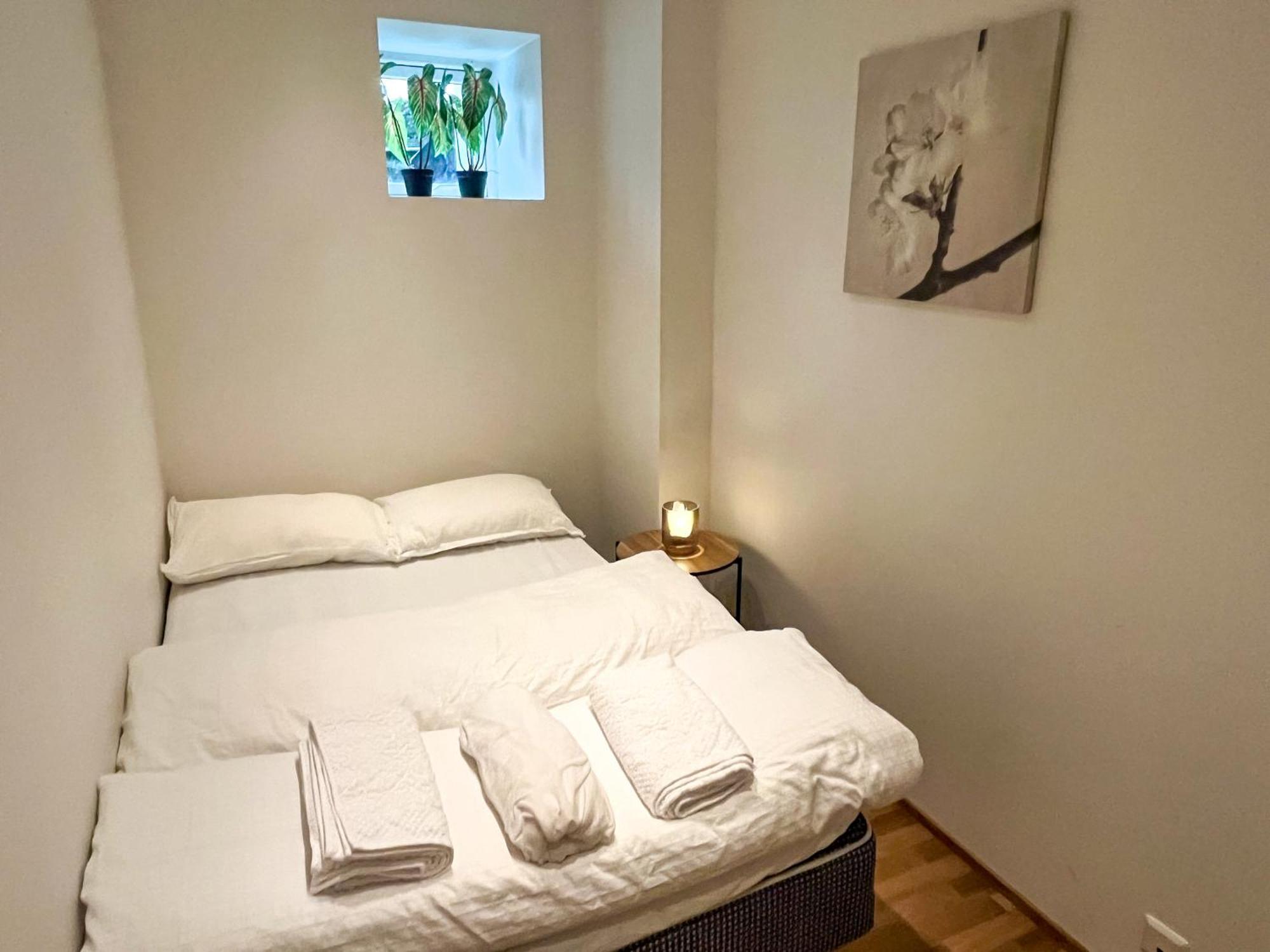Two-Bedroom City Apartment With Fire Place, Free Parking And Fjordview Terrace - Calm And Central Ålesund Exterior foto